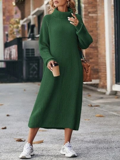Lockeres Maxikleid mit Rollkragen und Pullover-Optik