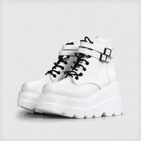 Ding Boots Platform Platform Ankle Boots — 4K product hero