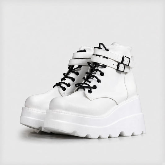 Ding Boots Platform Platform Ankle Boots — 4K product hero
