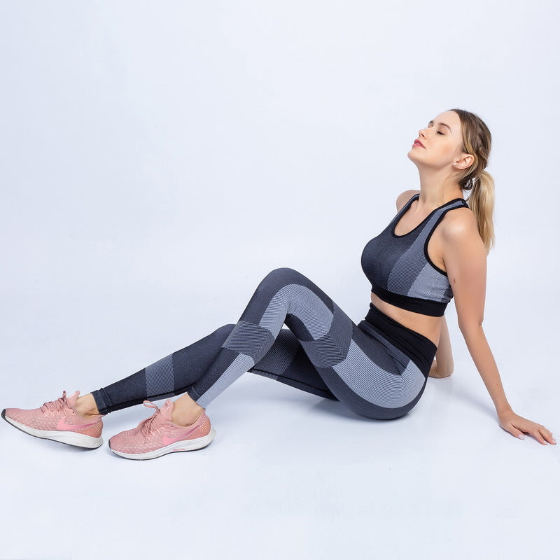 MotionKnit™ Seamless Yoga Set