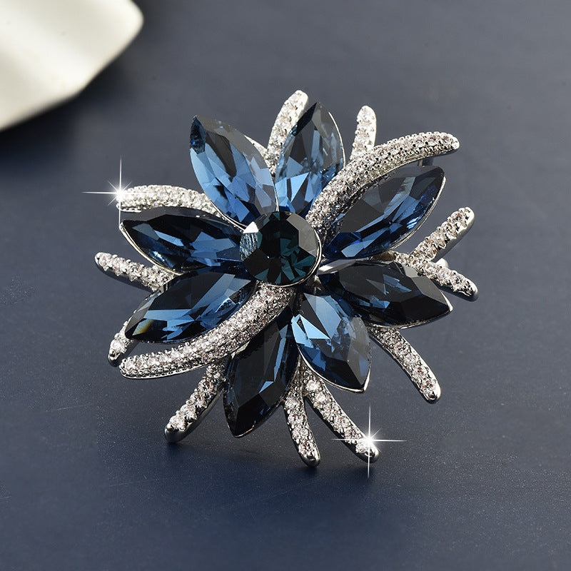 Fashionable Floral Crystal Brooch for Women Accessories