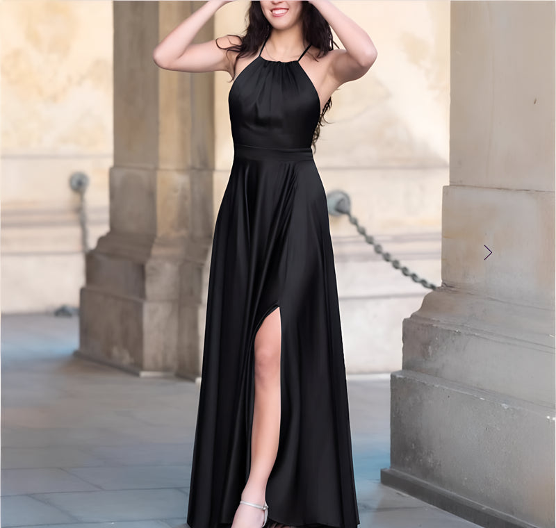 Satin-Maxikleid mit Neckholder und Schlitz