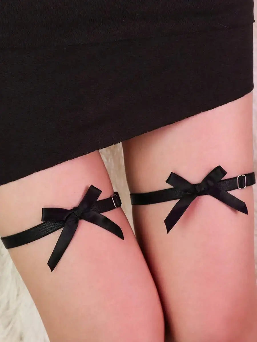 Gothic Bow Thigh Garter