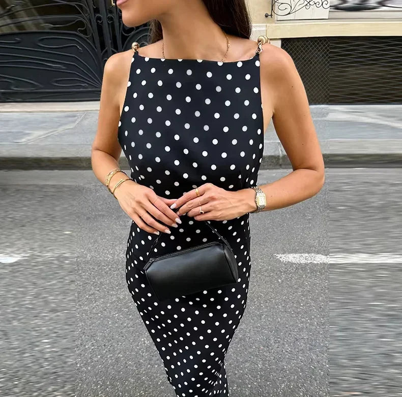 Gold Chain Black Maxi Dress – Sleeveless Slim-Fit Evening Gown