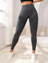 3D sculpting leggings in Charcoal
