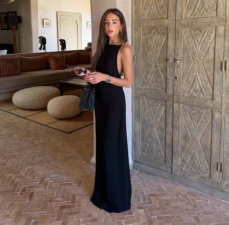 Gold Chain Black Maxi Dress – Sleeveless Slim-Fit Evening Gown