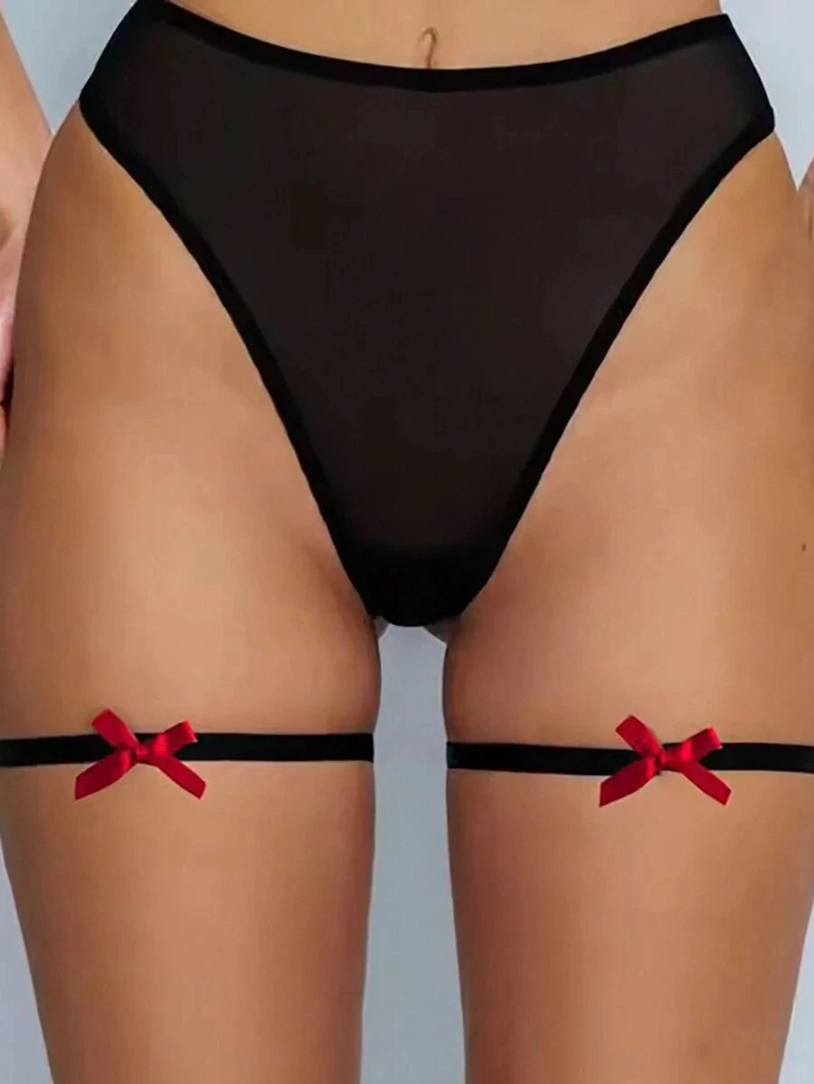 Gothic Bow Thigh Garter