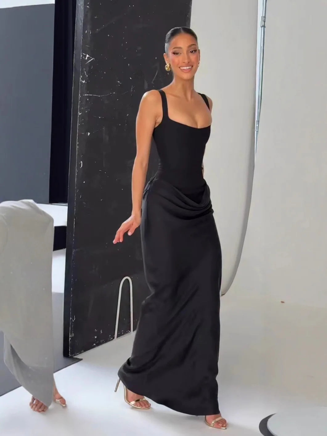 Backless Ruched Bandage Maxi Dress – U-Neck Bodycon Gown