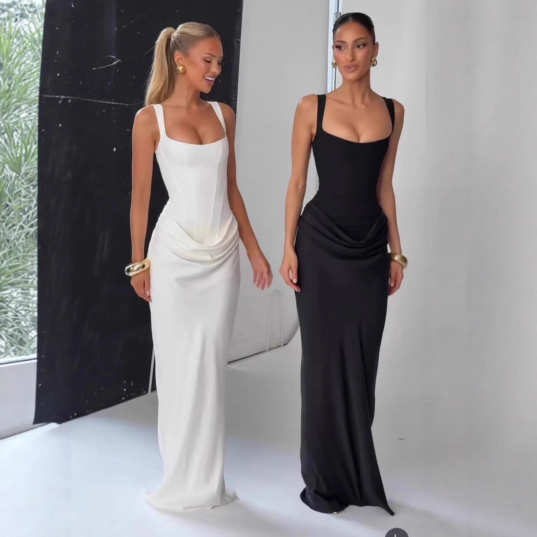 Back view of the backless bandage bodycon evening gown