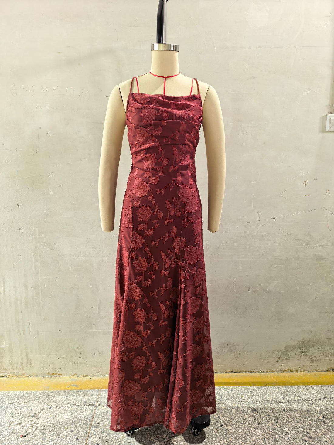 The Lace Backless Evening Dress